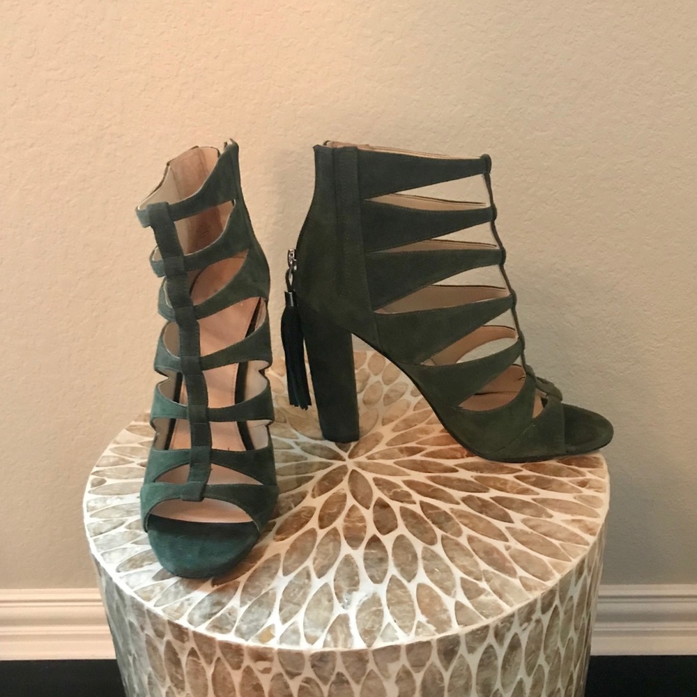 Marc Fisher Hindera caged block heel